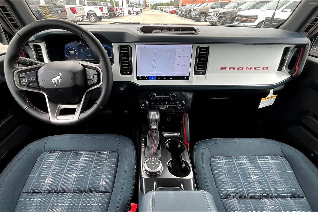 2026 FORD BRONCO HERITAGE EDITION — миниатюра 5