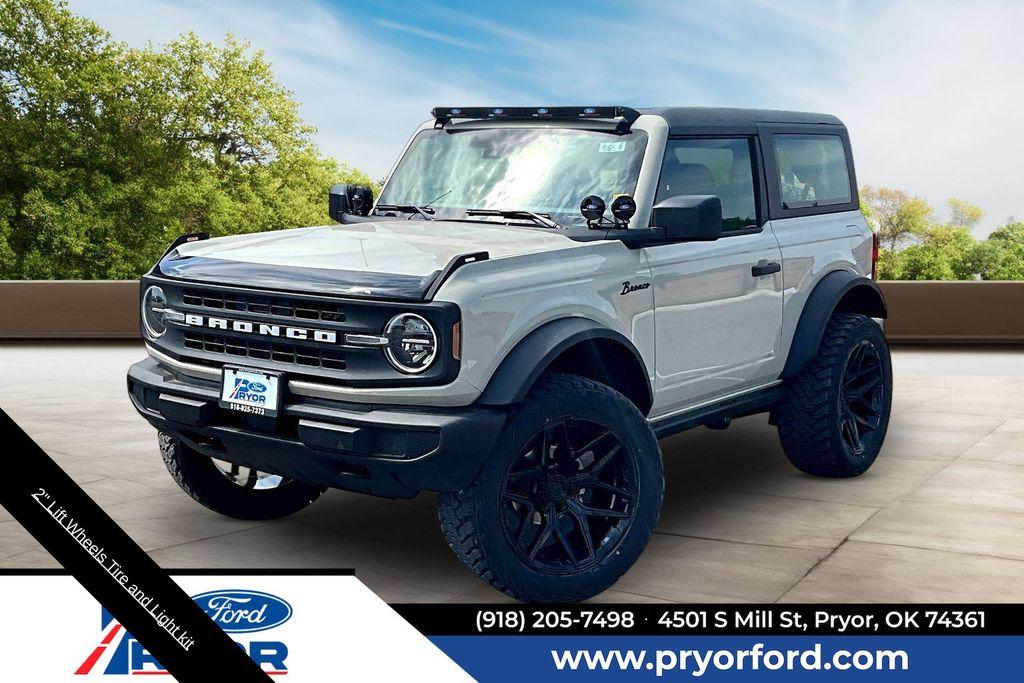 New 2026 Ford Bronco Base