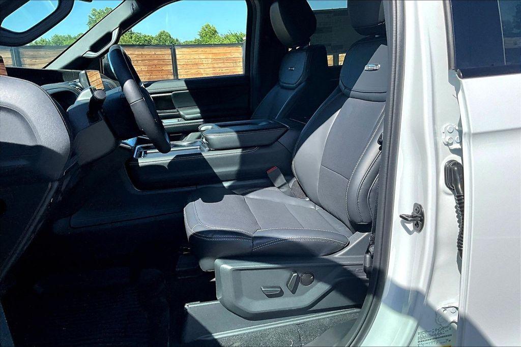 2026 FORD EXPEDITION PLATINUM — фото 9