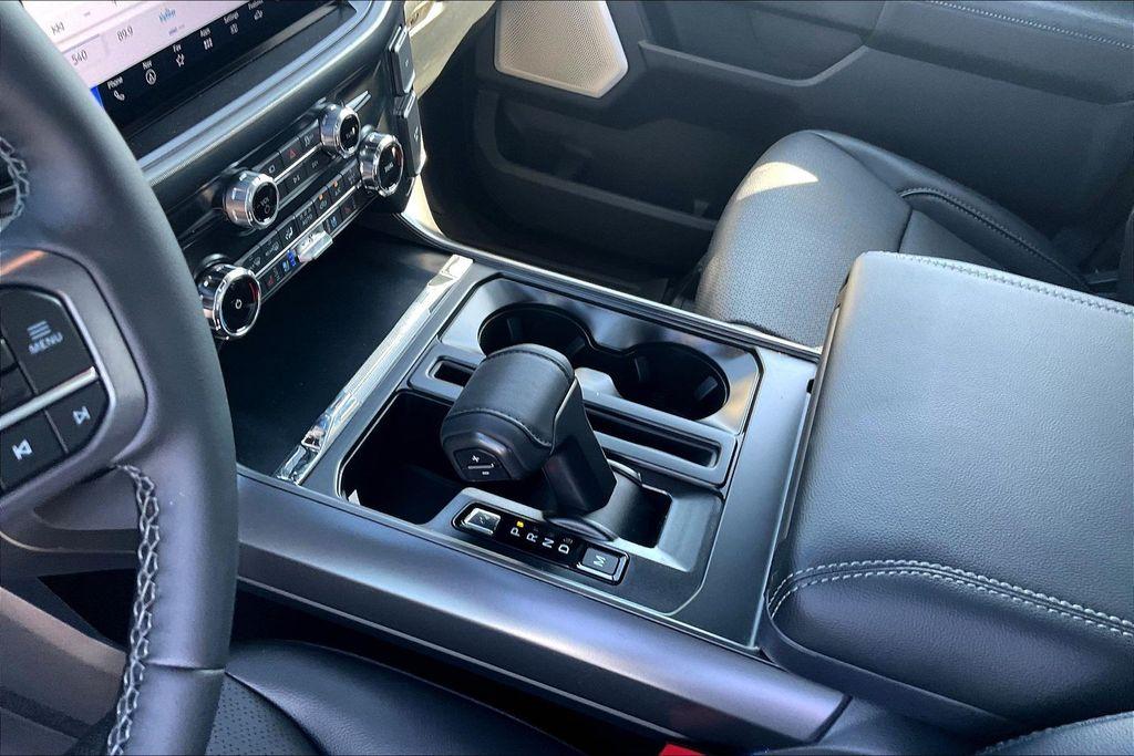 FORD F-150 LARIAT - 8