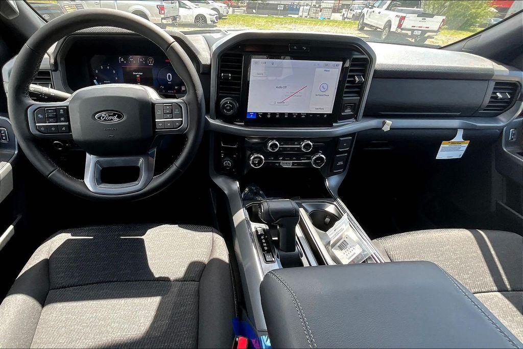 FORD F-150 XLT - 4