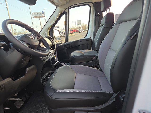 صورة 7 لـ 2026 RAM PROMASTER 2500 TRADESMAN