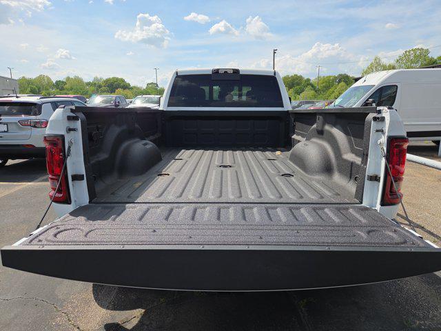صورة 8 لـ 2026 RAM 3500 TRADESMAN CREW CAB 4X4 8' BOX