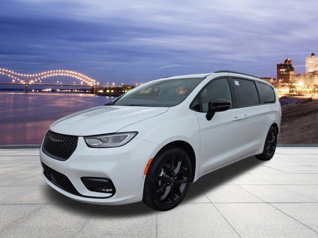 New 2026 Chrysler Pacifica Limited