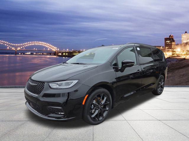 New 2026 Chrysler Pacifica Limited