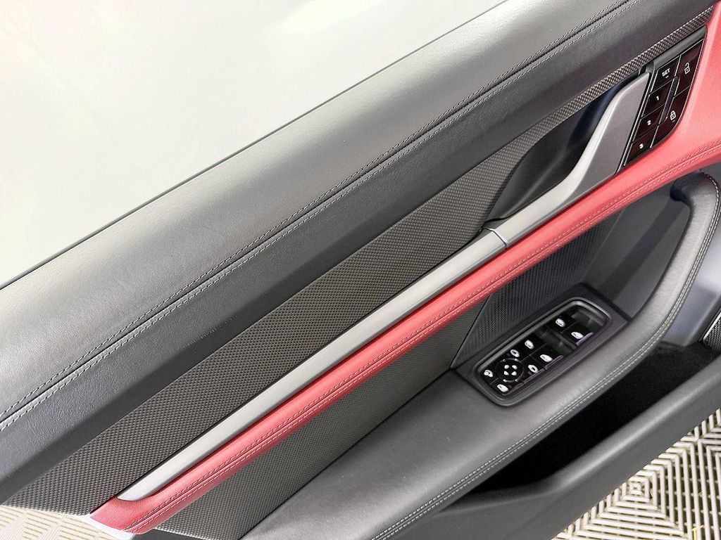 صورة مصغرة 29 لـ 2020 Porsche TAYCAN TURBO