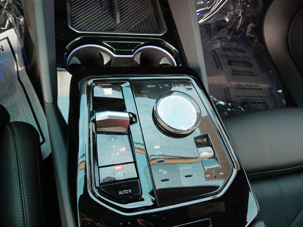 2026 BMW 530 XDRIVE — миниатюра 24