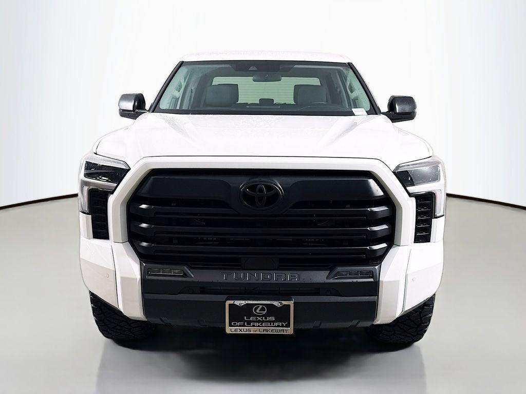 TOYOTA TUNDRA - 2