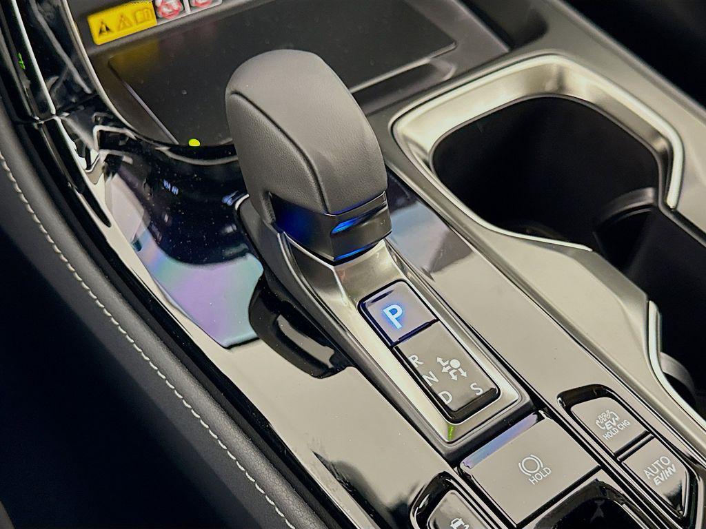 صورة مصغرة 15 لـ 2026 Lexus NX 450H+ PREMIUM