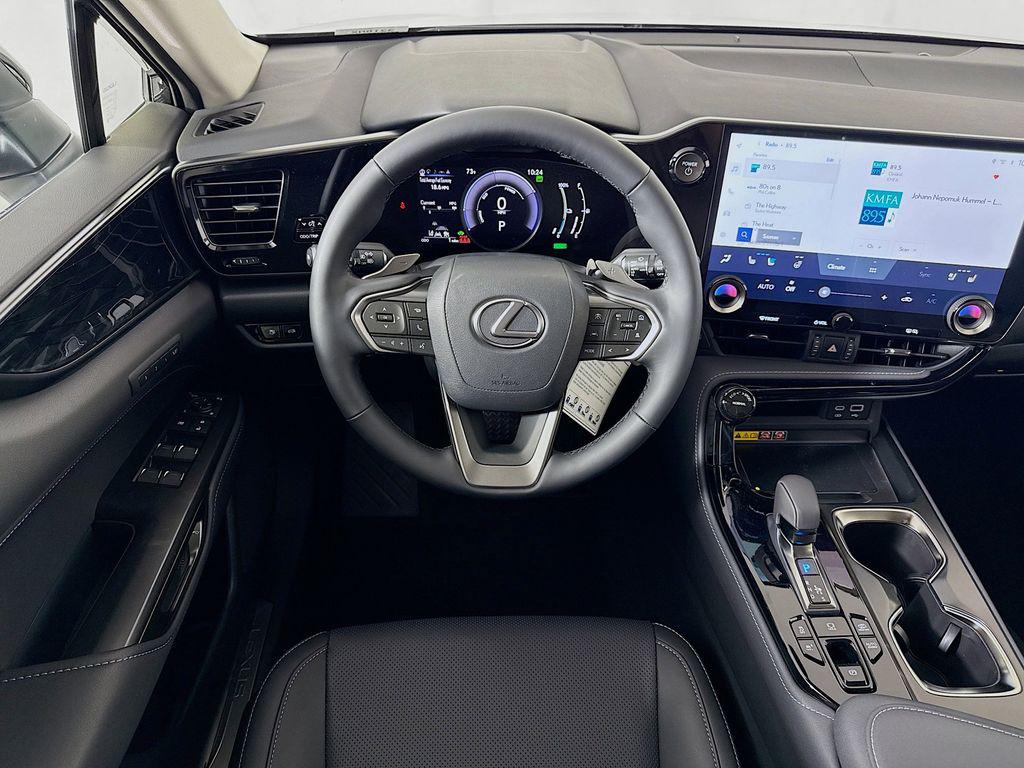 صورة مصغرة 19 لـ 2026 Lexus NX 450H+ PREMIUM