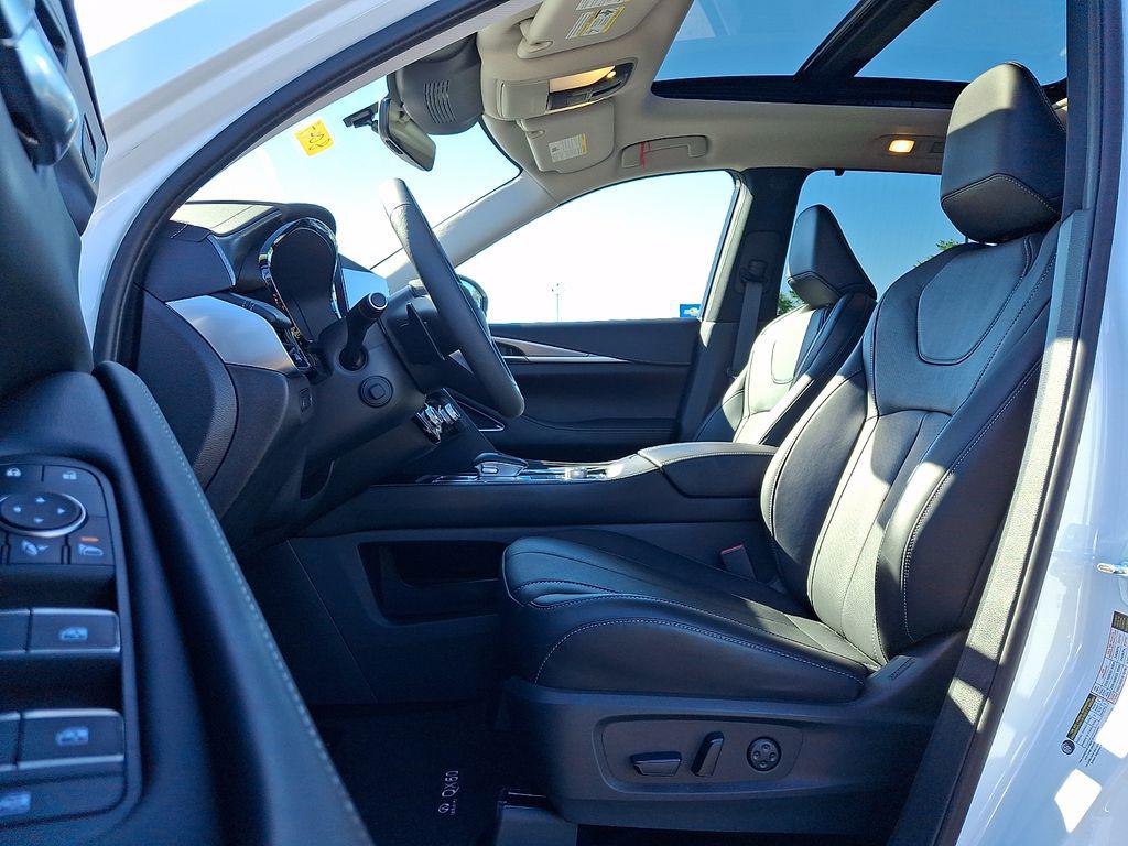 2023 Infiniti QX60 LUXE — миниатюра 13