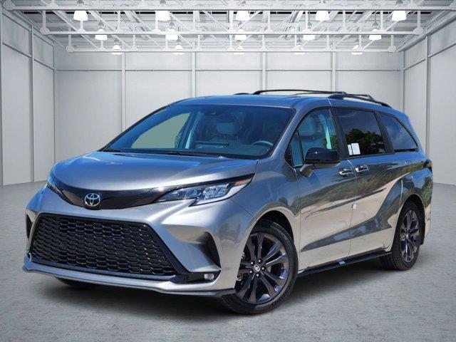 New 2026 Toyota Sienna XSE 7 Passenger