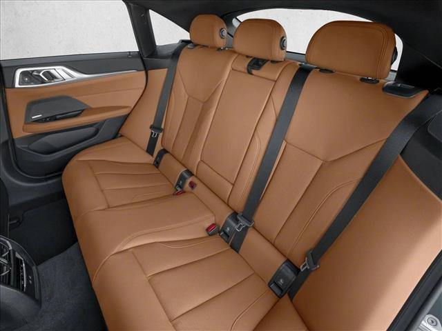 صورة 9 لـ 2026 BMW I4 GRAN COUPE EDRIVE40