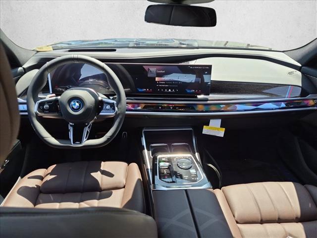صورة مصغرة 14 لـ 2026 BMW I7 EDRIVE50