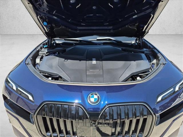 صورة مصغرة 16 لـ 2026 BMW I7 EDRIVE50