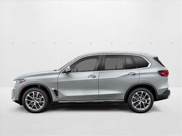 2026 BMW X5 M60I photo 3