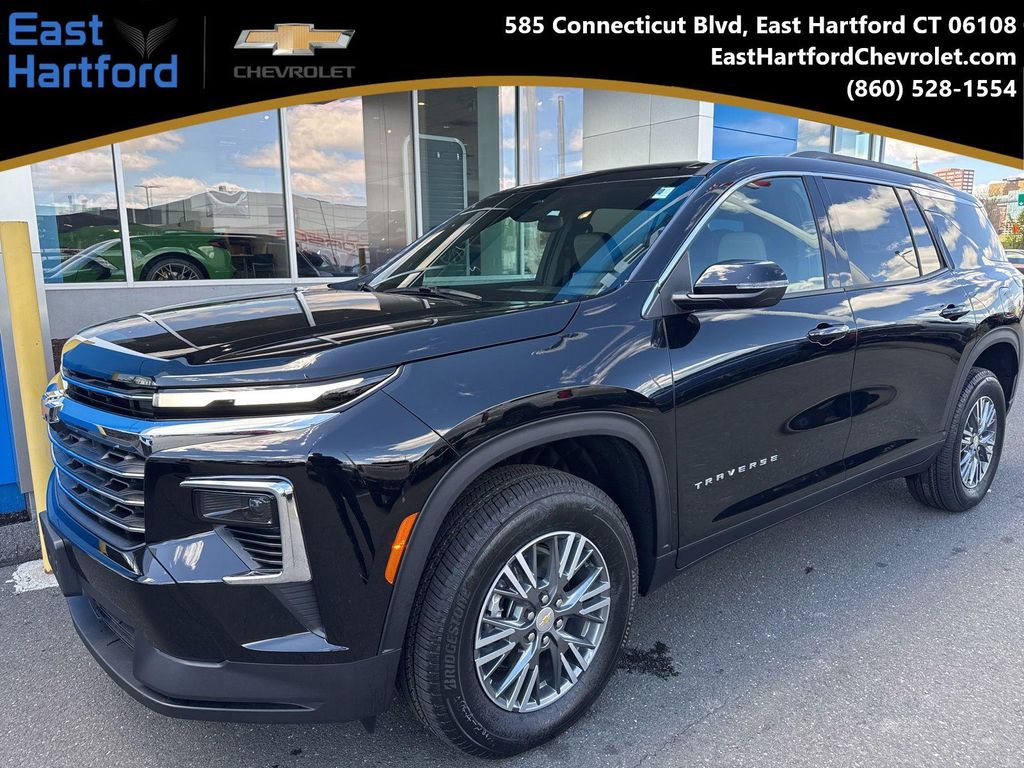 New 2026 Chevrolet Traverse LT