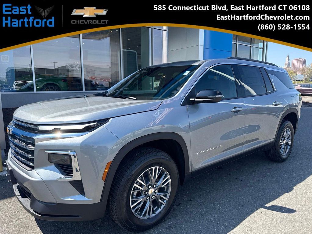 New 2026 Chevrolet Traverse LT