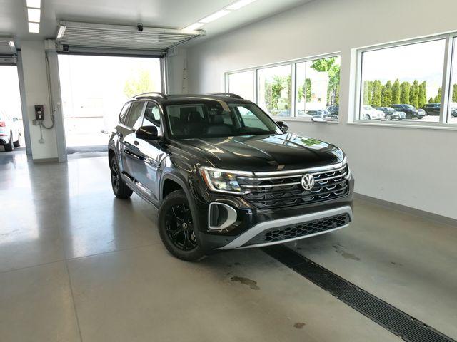 New 2026 Volkswagen Atlas 2.0T Peak Edition