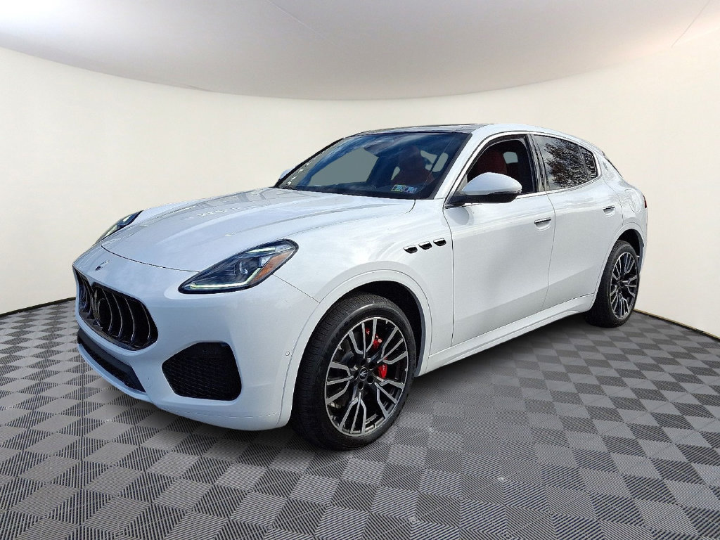 New 2025 Maserati Grecale Base