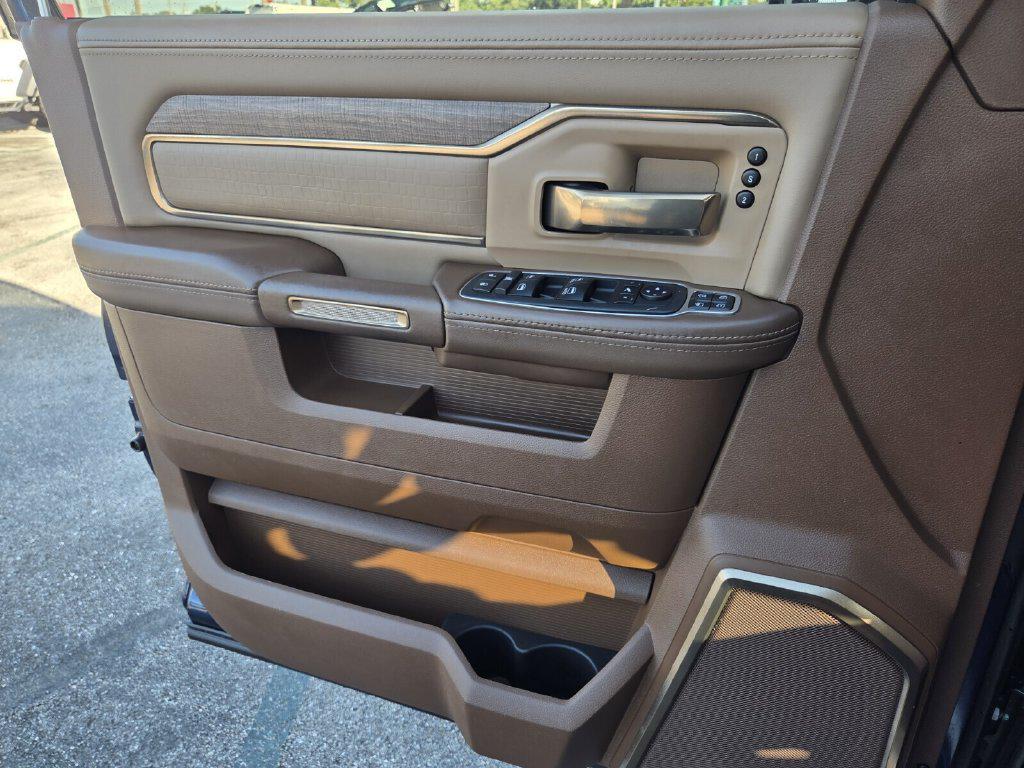 2024 RAM 3500 LONGHORN 缩略图 19