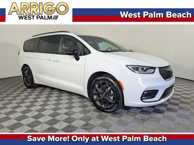 New 2026 Chrysler Pacifica L