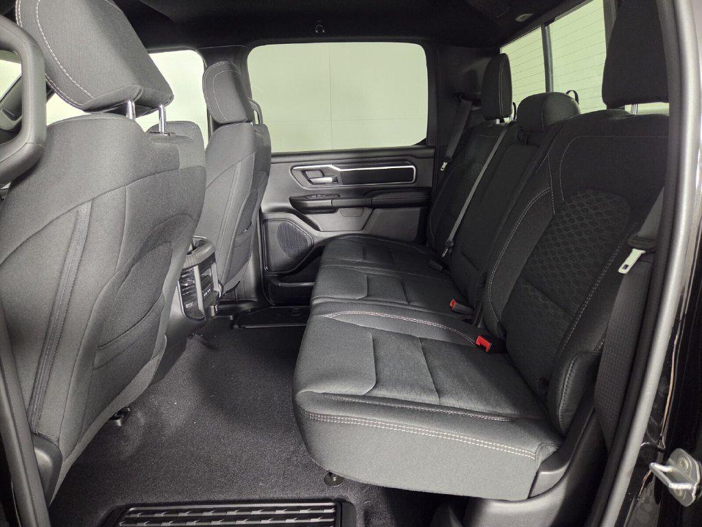 2026 RAM 1500 BIG HORN/LONE STAR — миниатюра 18