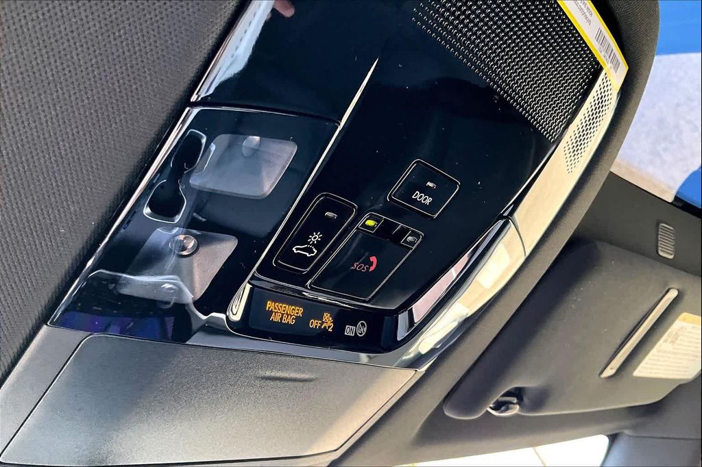 صورة مصغرة 14 لـ 2026 Lexus RZ 350E PREMIUM