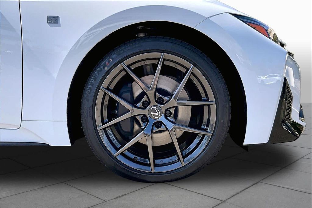 2026 Lexus IS 350 F SPORT DESIGN — фото 9
