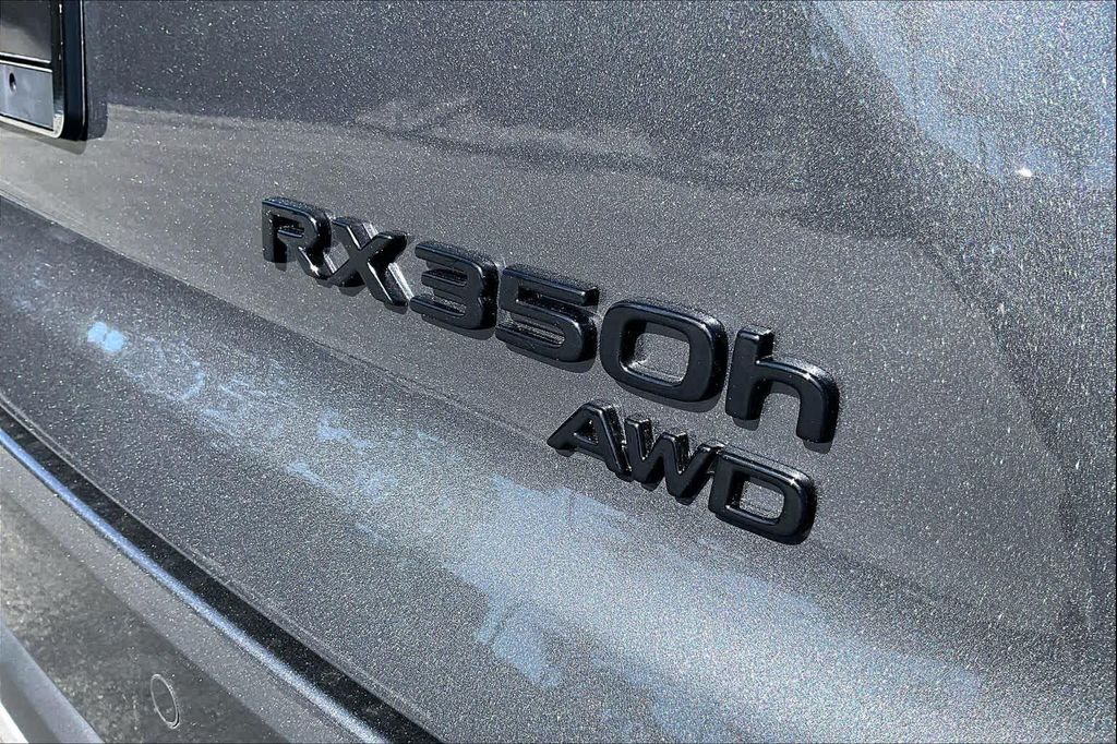 صورة 8 لـ 2026 Lexus RX 350H LUXURY