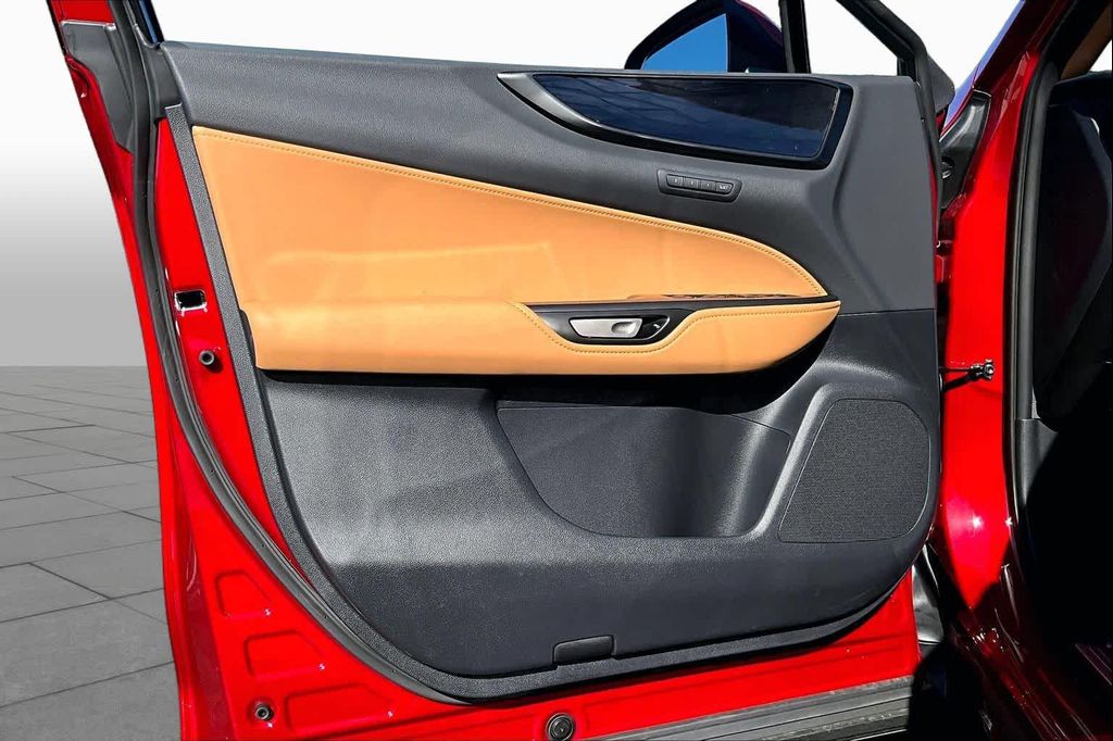 صورة مصغرة 16 لـ 2026 Lexus NX 450H+ PREMIUM