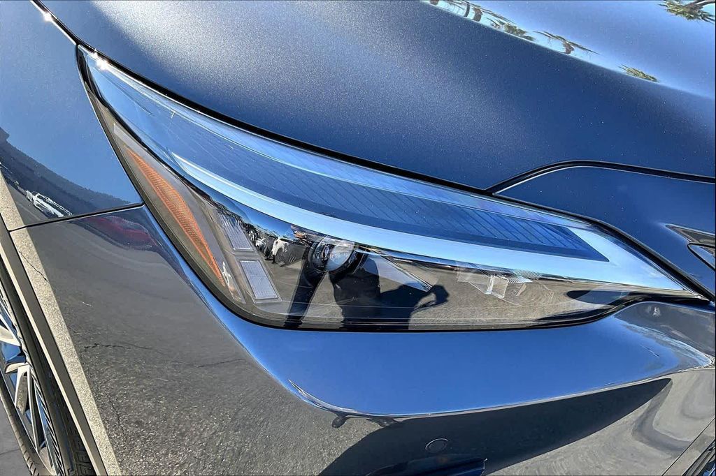 صورة مصغرة 26 لـ 2022 Lexus NX 350 PREMIUM