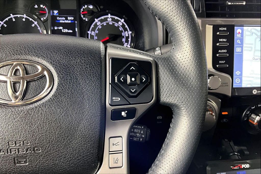 صورة مصغرة 23 لـ 2022 Toyota 4RUNNER SR5 PREMIUM