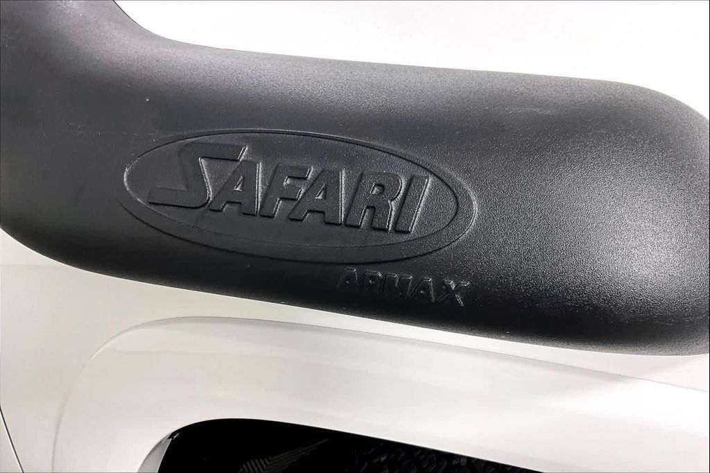 2022 Toyota 4RUNNER SR5 PREMIUM — фото 9