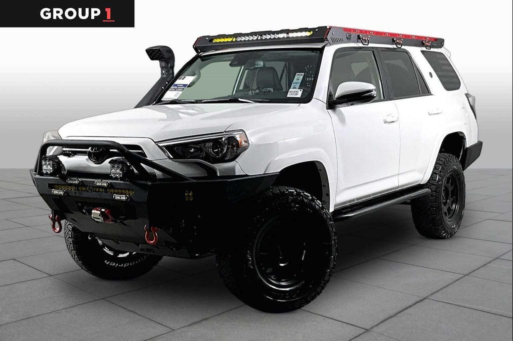 2022 Toyota 4RUNNER SR5 PREMIUM — фото 1