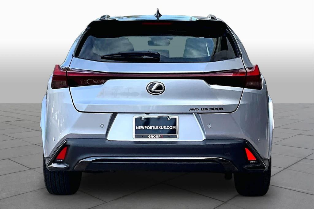 2026 Lexus UX 300H F SPORT DESIGN 照片 4