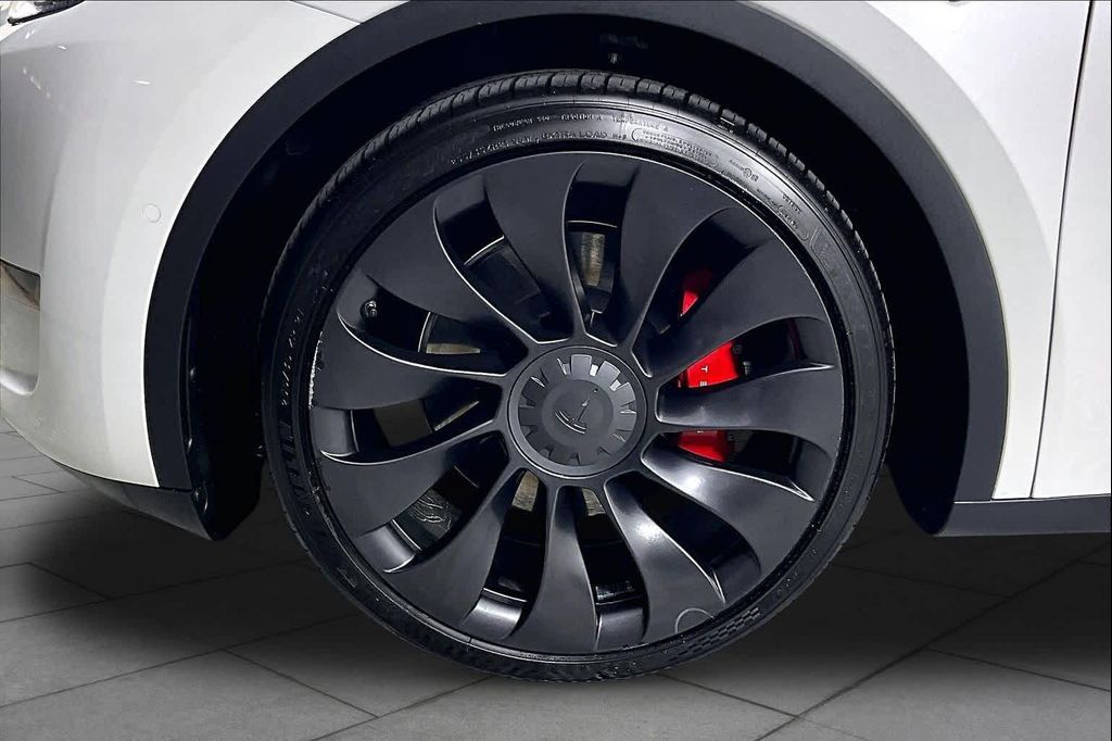 صورة 10 لـ 2022 Tesla MODEL Y PERFORMANCE DUAL MOTOR ALL-WHEEL DRIVE