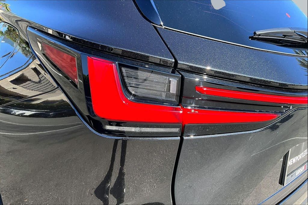 صورة مصغرة 12 لـ 2026 Lexus NX 350