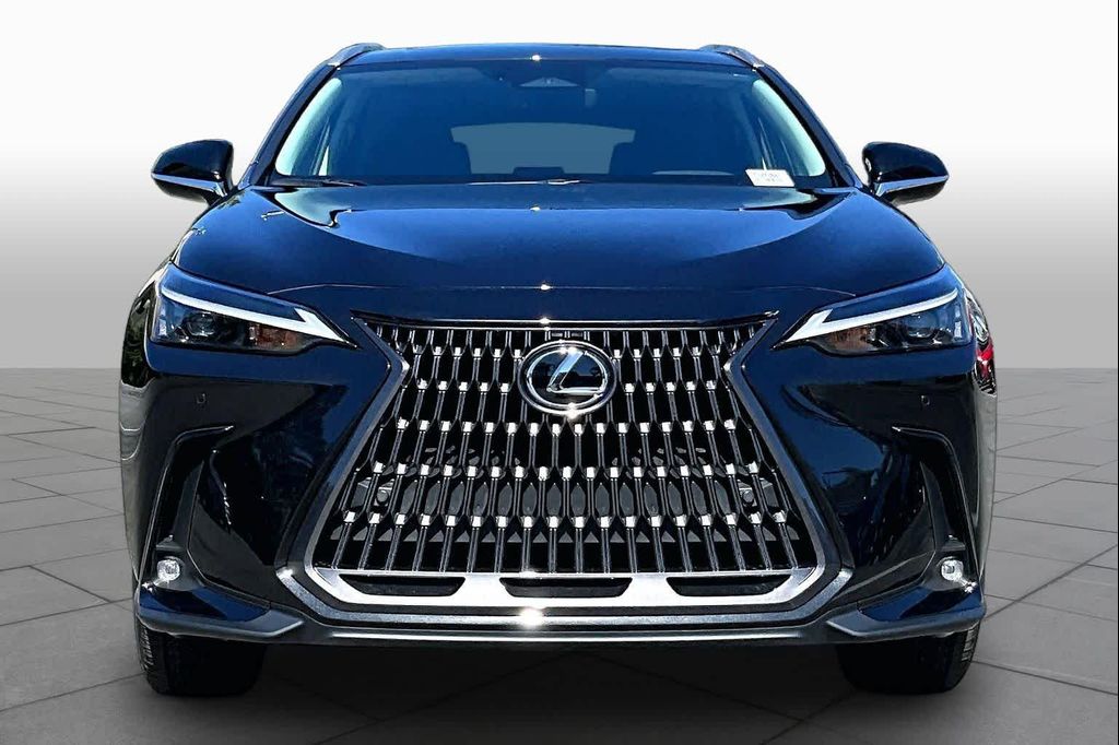 صورة 3 لـ 2026 Lexus NX 350