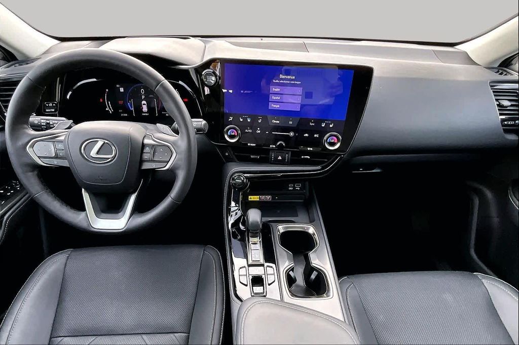 صورة 14 لـ 2024 Lexus NX 350 LUXURY