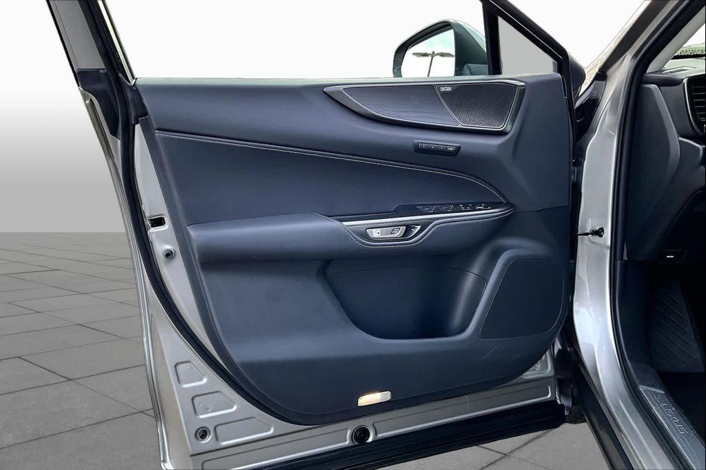 صورة مصغرة 20 لـ 2024 Lexus NX 350 LUXURY