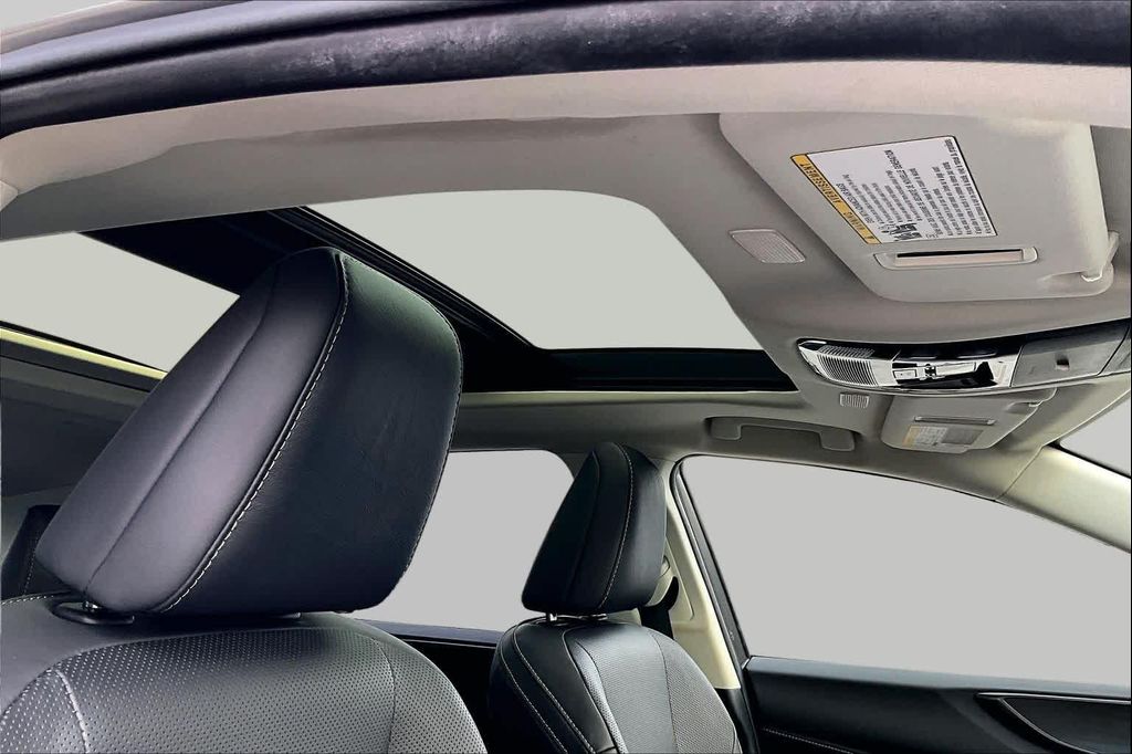 صورة 13 لـ 2024 Lexus NX 350 LUXURY