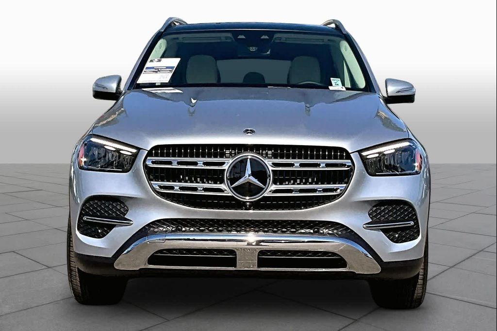2026 Mercedes-BENZ GLE 照片 3