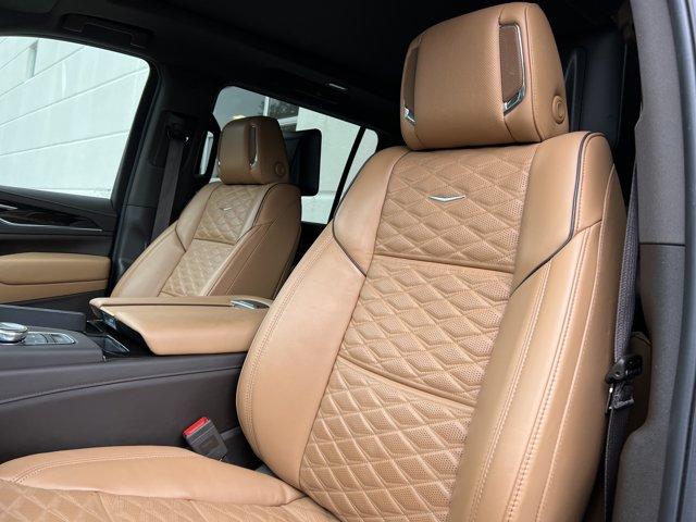 صورة مصغرة 13 لـ 2024 Cadillac ESCALADE ESV SPORT