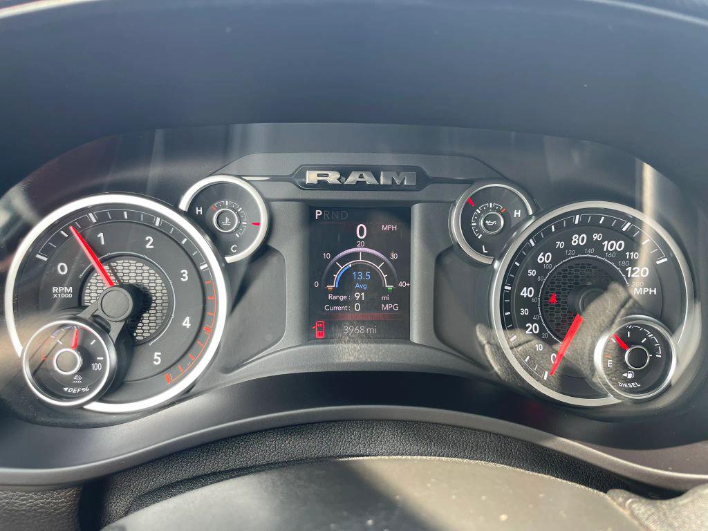 2025 RAM 2500 BIG HORN CREW CAB 4X4 6'4' BOX — миниатюра 34