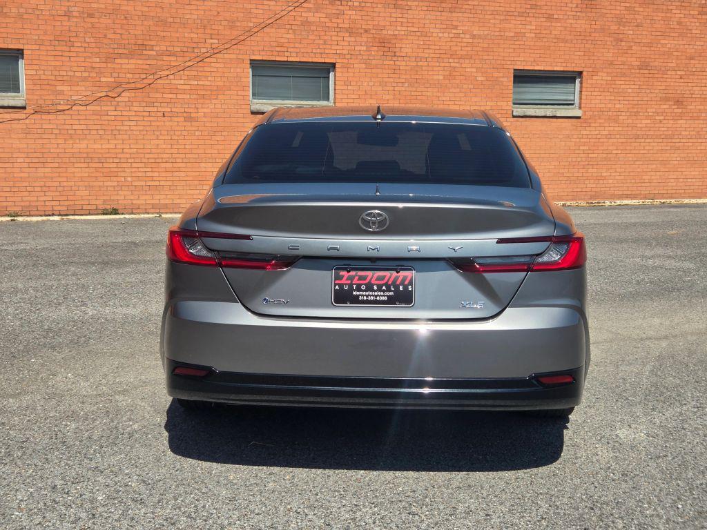 2025 Toyota CAMRY XLE 照片 10