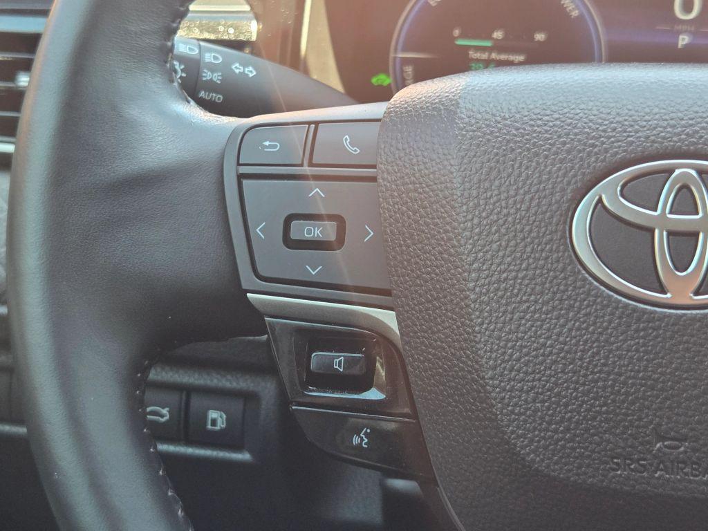 2025 Toyota CAMRY XLE 缩略图 18