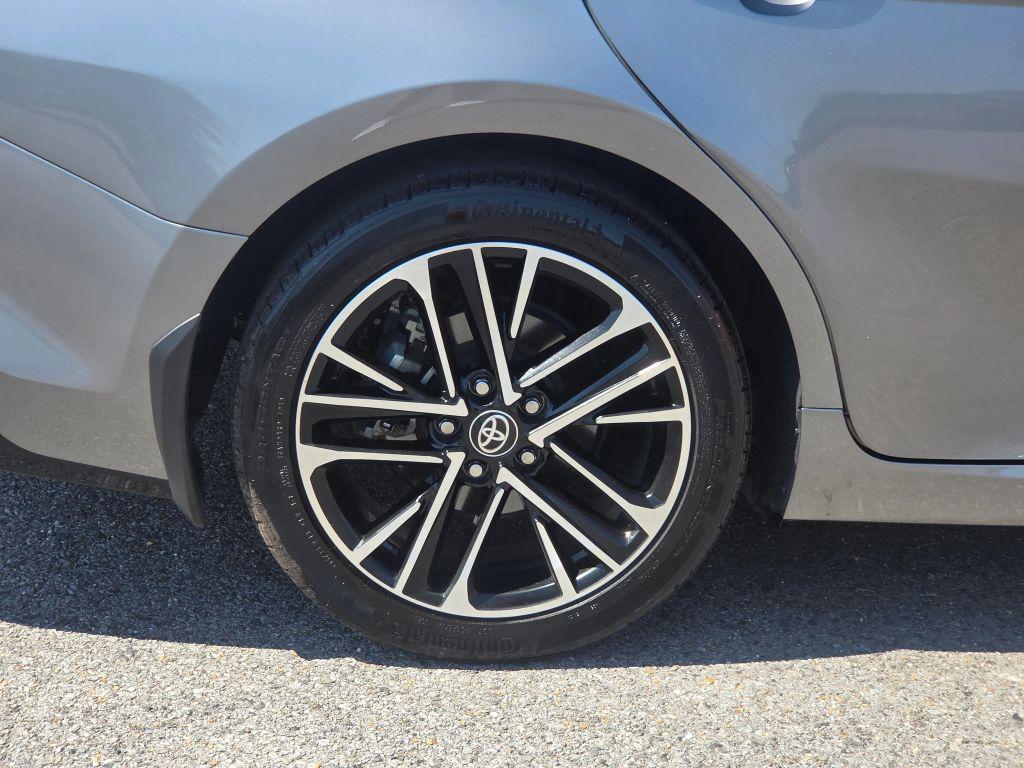 2025 Toyota CAMRY XLE 缩略图 32
