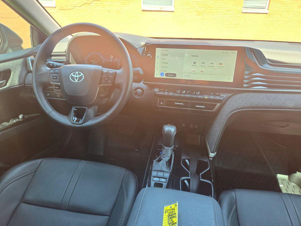 2025 Toyota CAMRY XLE 缩略图 23
