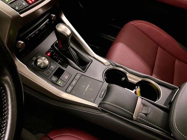 صورة 16 لـ 2020 Lexus NX 300 BASE